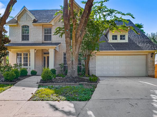 806 Spring mist Court, Sugar Land TX 77479