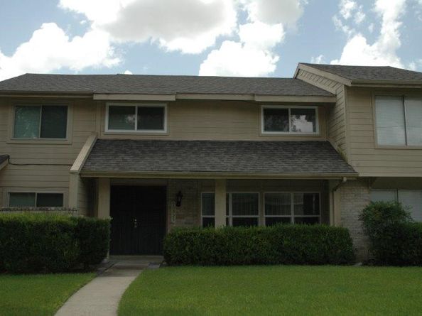 10325 Huntington Place Drive 325, Houston TX 77099