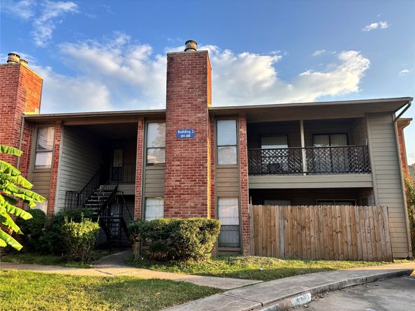 8918 Bissonnet Street 207, Houston TX 77074