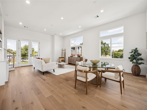 2806 Mills Street, Houston TX 77026