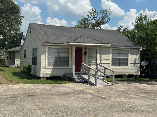 3929 Caplin Street, Houston TX 77026