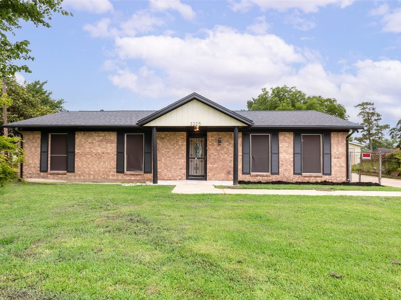 3225 Bostic Street, Houston TX 77093