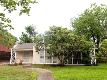 4038 Blue Bonnet Boulevard