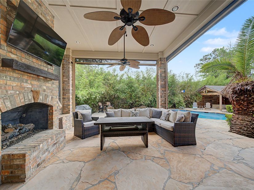 28431 Lauren Cove Lane, Spring TX 77386
