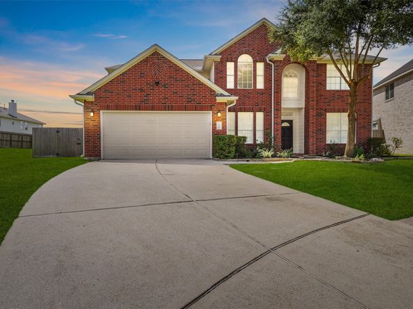2322 Meadow Briar Drive, Sugar Land TX 77498