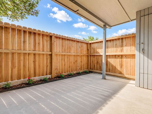 9700 Leawood Boulevard 201, Houston TX 77099