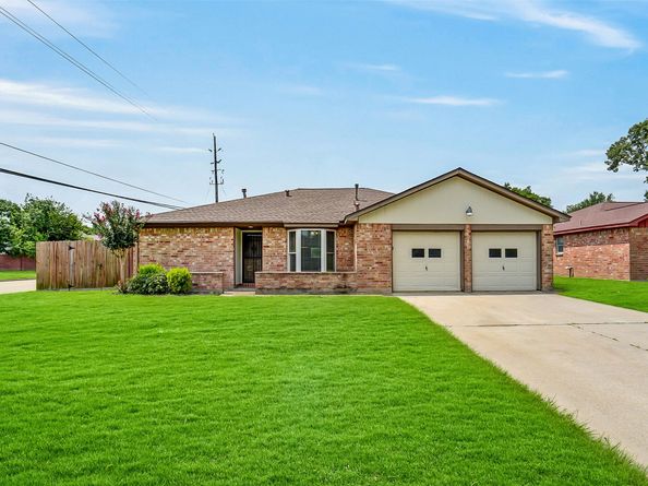 5303 Lincoln Green Drive, Katy TX 77493