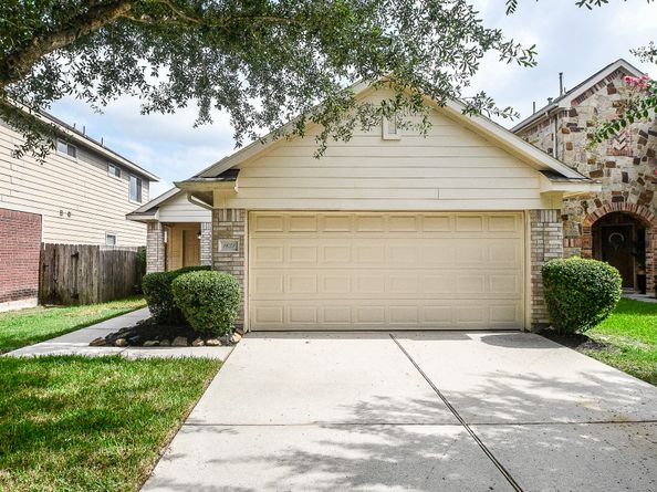 1651 Thornhollow Drive, Houston TX 77014
