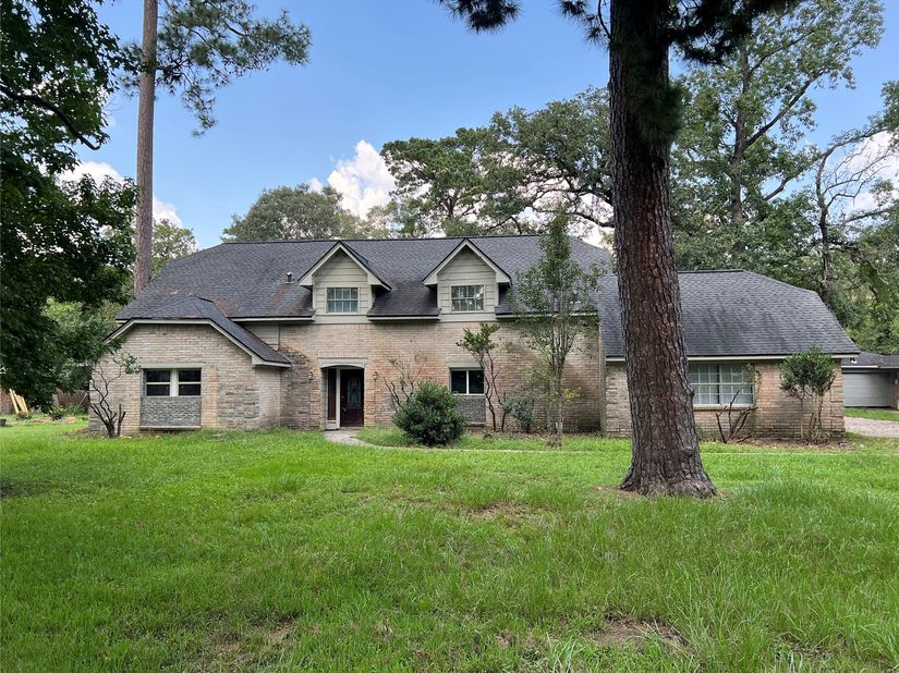 803 Glen Hollow Drive, Conroe TX 77385
