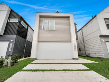 13105 Moncloa Drive