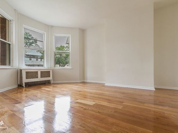 49 Warner Ave, Jersey City NJ 07305