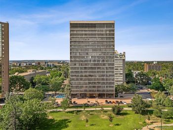 1201 N Williams Street