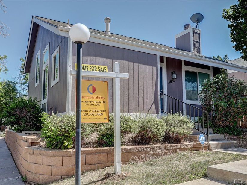 3853 S Genoa Court C, Aurora CO 80013