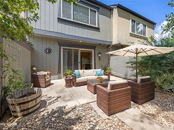 800 W Moorhead Circle