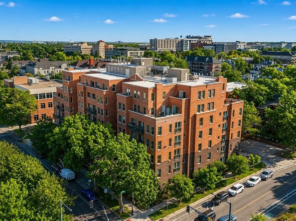 1630 N Clarkson Street 204, Denver CO 80218