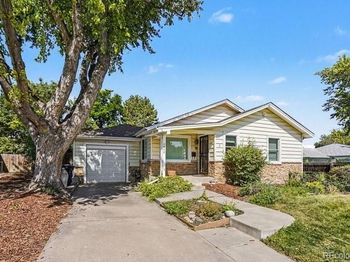 2935 S Clermont Drive