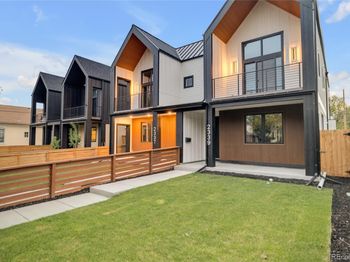 2339 N Irving