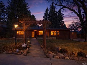 1333 Mariposa Avenue