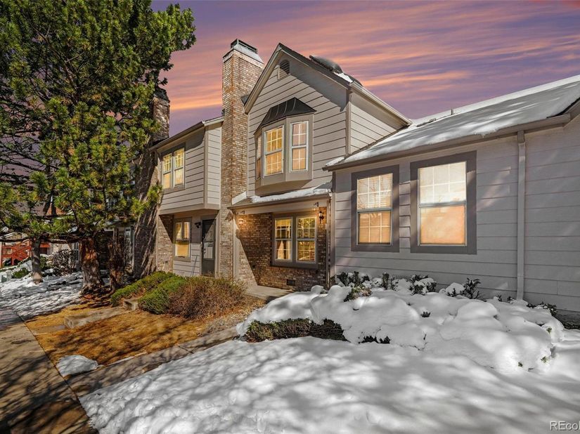 1110 S Waco Street E, Aurora CO 80017