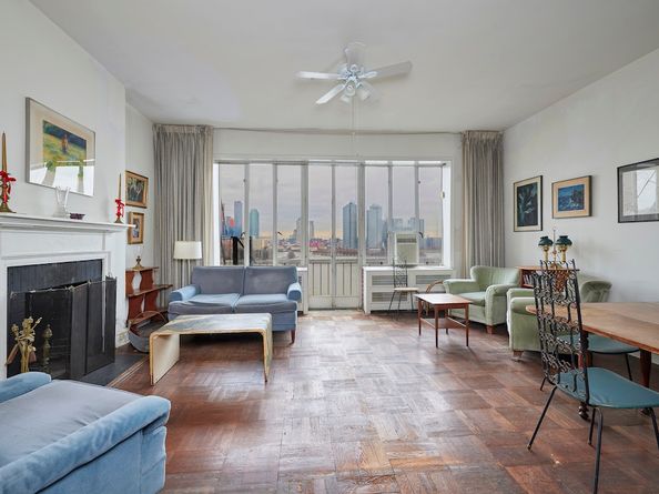 1 Beekman Place 705, New York NY 10022