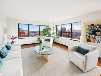 60 East End Avenue