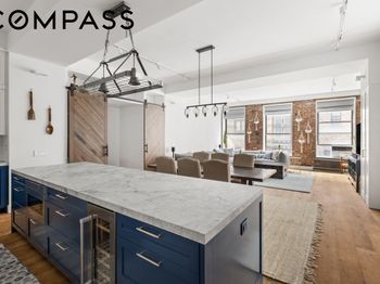 30 East 10th Street