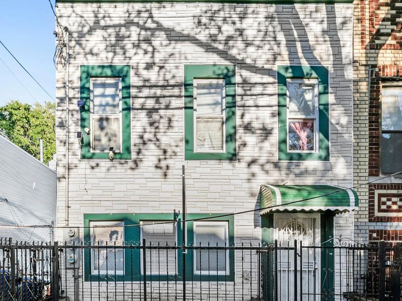 835 Pine Street, Brooklyn NY 11208