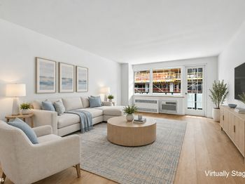 39 Gramercy Park N