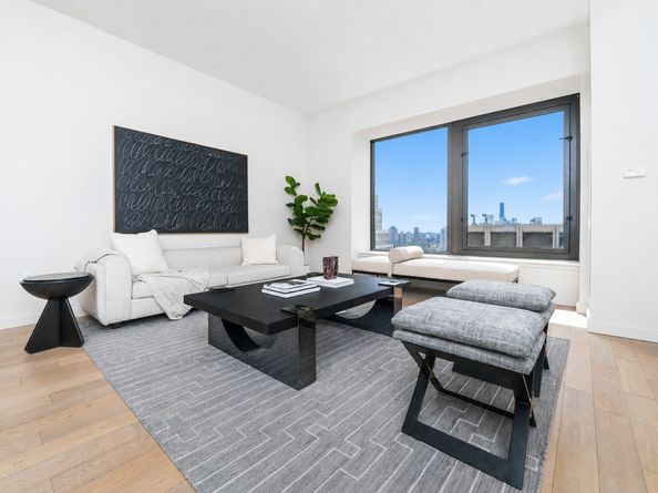 75 Wall Street 32R, New York NY 10005