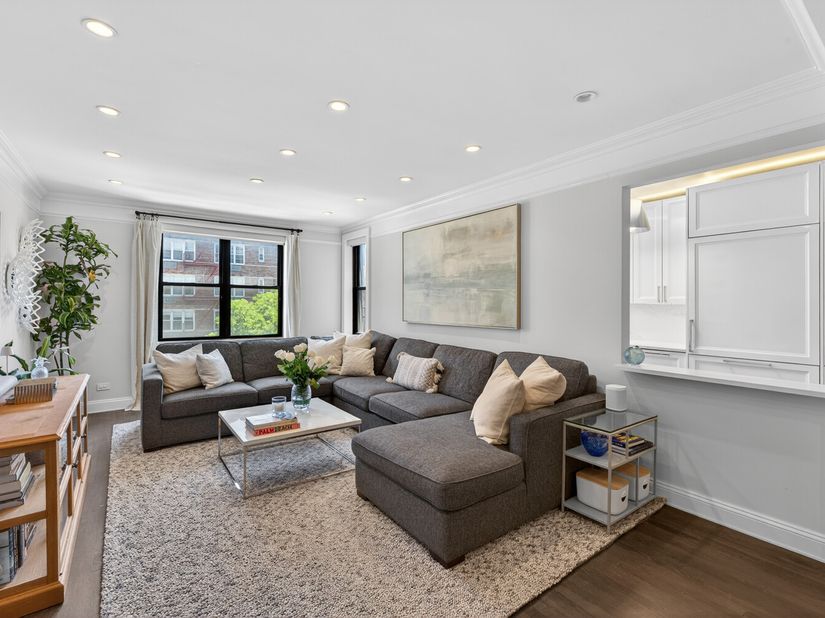 100 West 12th Street 4K, New York NY 10011
