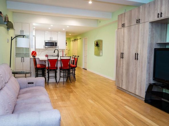 90 William Street 8C, New York NY 10038