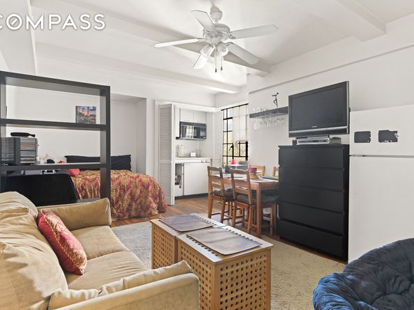 45 Tudor City Place 716, New York NY 10017