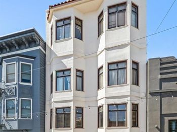 812 Taraval Street