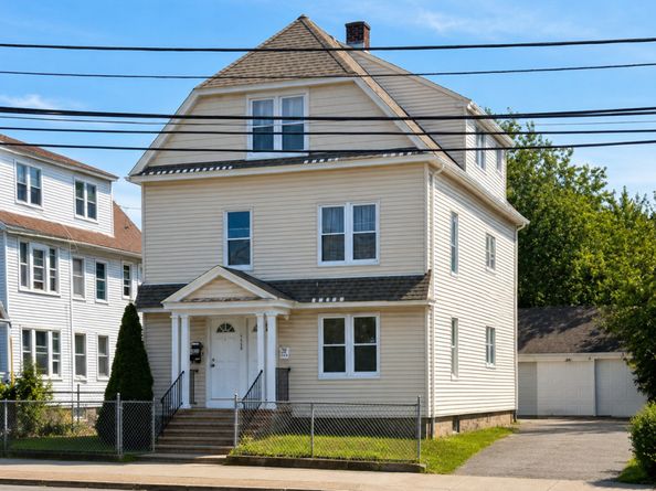 2422-2426 E Main Street, Bridgeport CT 06610