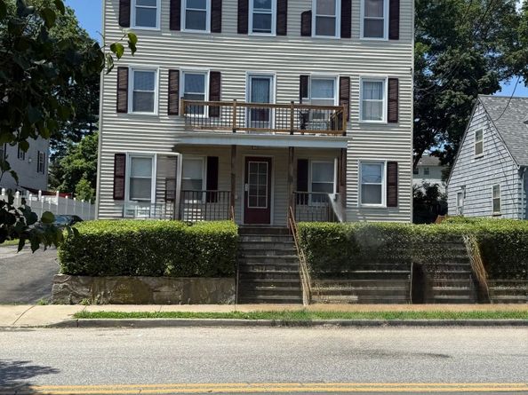 113 Seaside Avenue, Stamford CT 06902