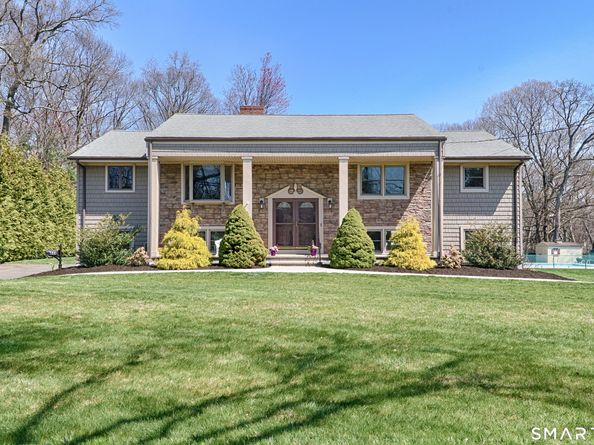 644 Melville Avenue, Fairfield CT 06825