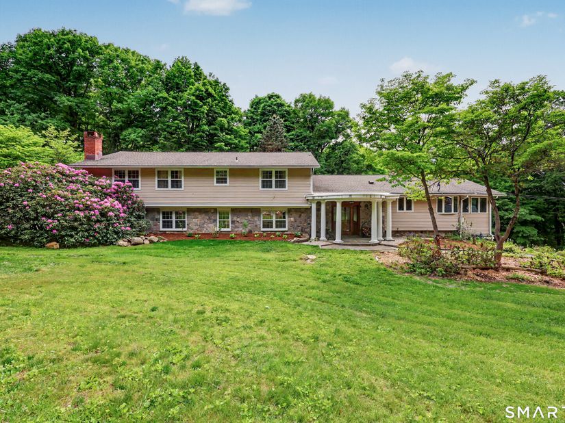 16 Shady Lane, Redding CT 06896