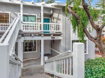 5302 Cribari Heights