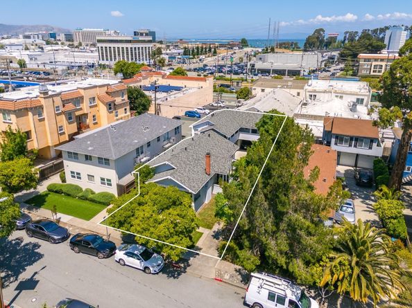 Chula Vista, Burlingame CA 94010