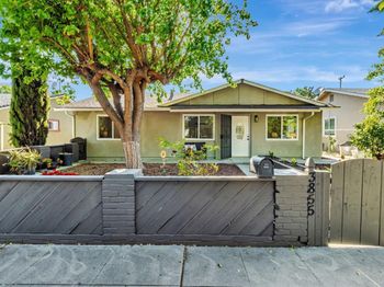 3855 KAUAI Drive