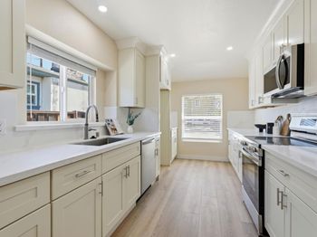 135 E Younger Avenue