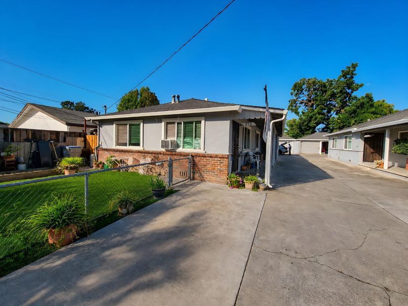 855 N 16th Street, San Jose CA 95112
