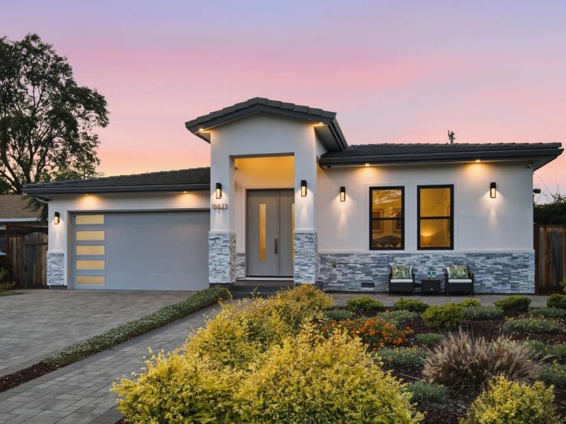 18823 Casa Blanca Lane, Saratoga CA 95070