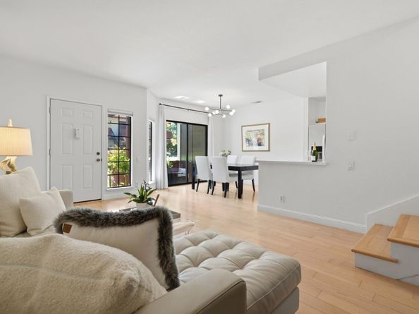 473 Costa Mesa Terrace C, Sunnyvale CA 94085