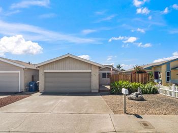 475 Vivienne Drive