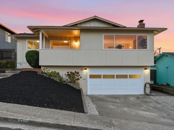 245 Castleton Way