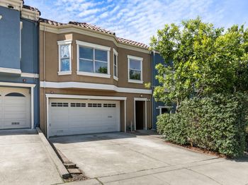 582 Abbot Avenue