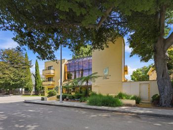 324 Catalpa Street