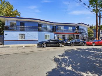 3050 Davis Street