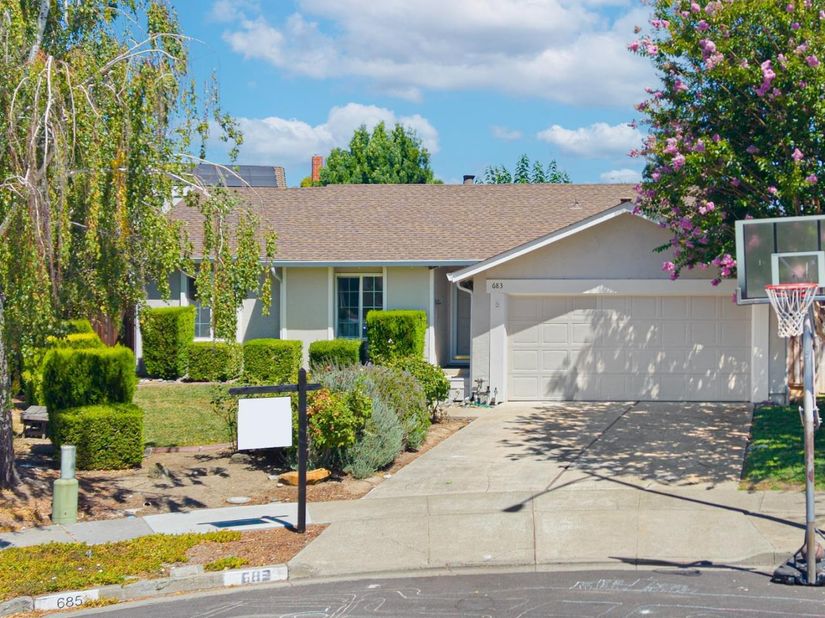 683 Choctaw Court, San Jose CA 95123